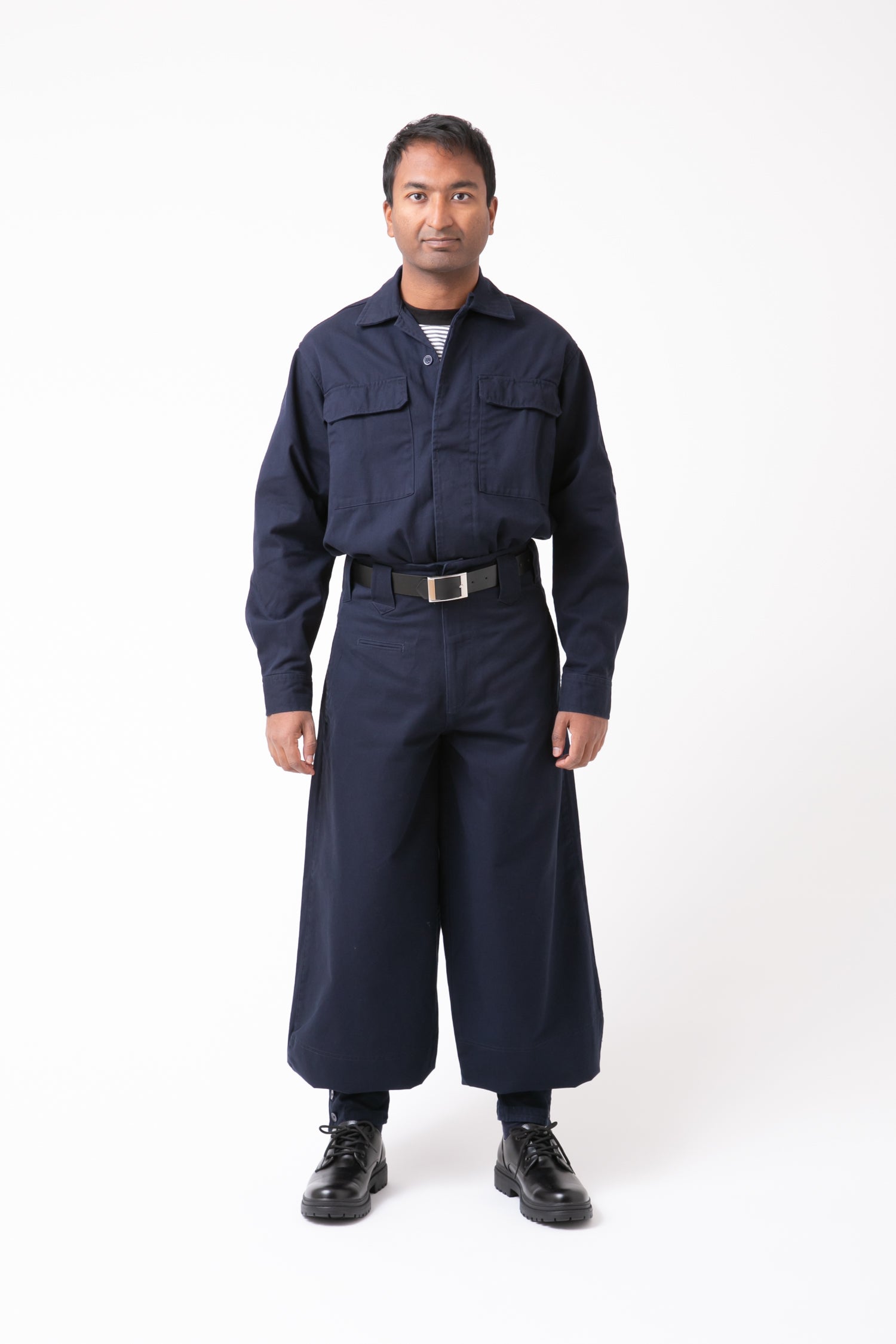 Regular Cotton 14 Overshirt & Edo-Style Tobi Pants front