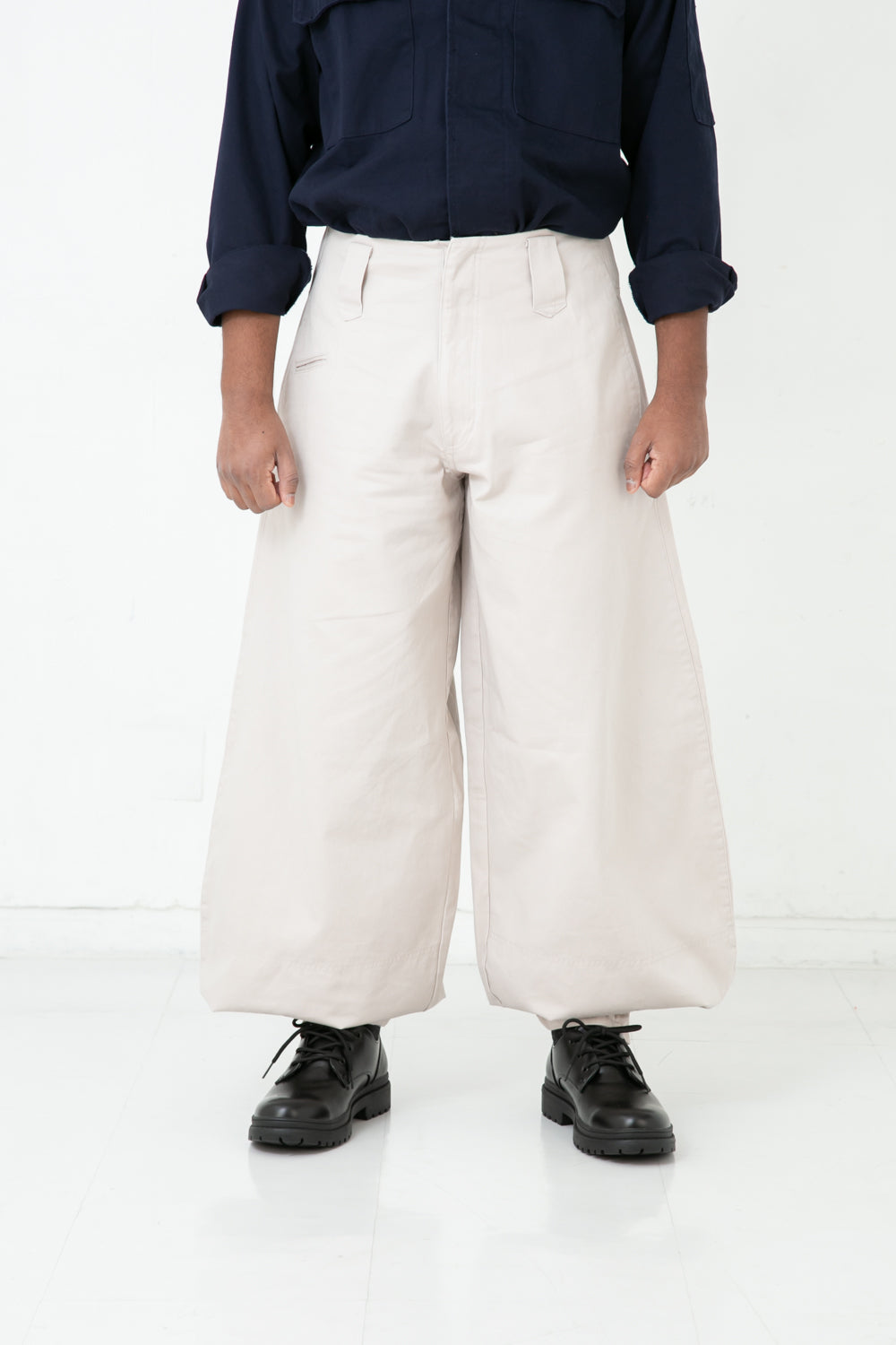 Regular Cotton 14 Tobi Pants - Beige - front