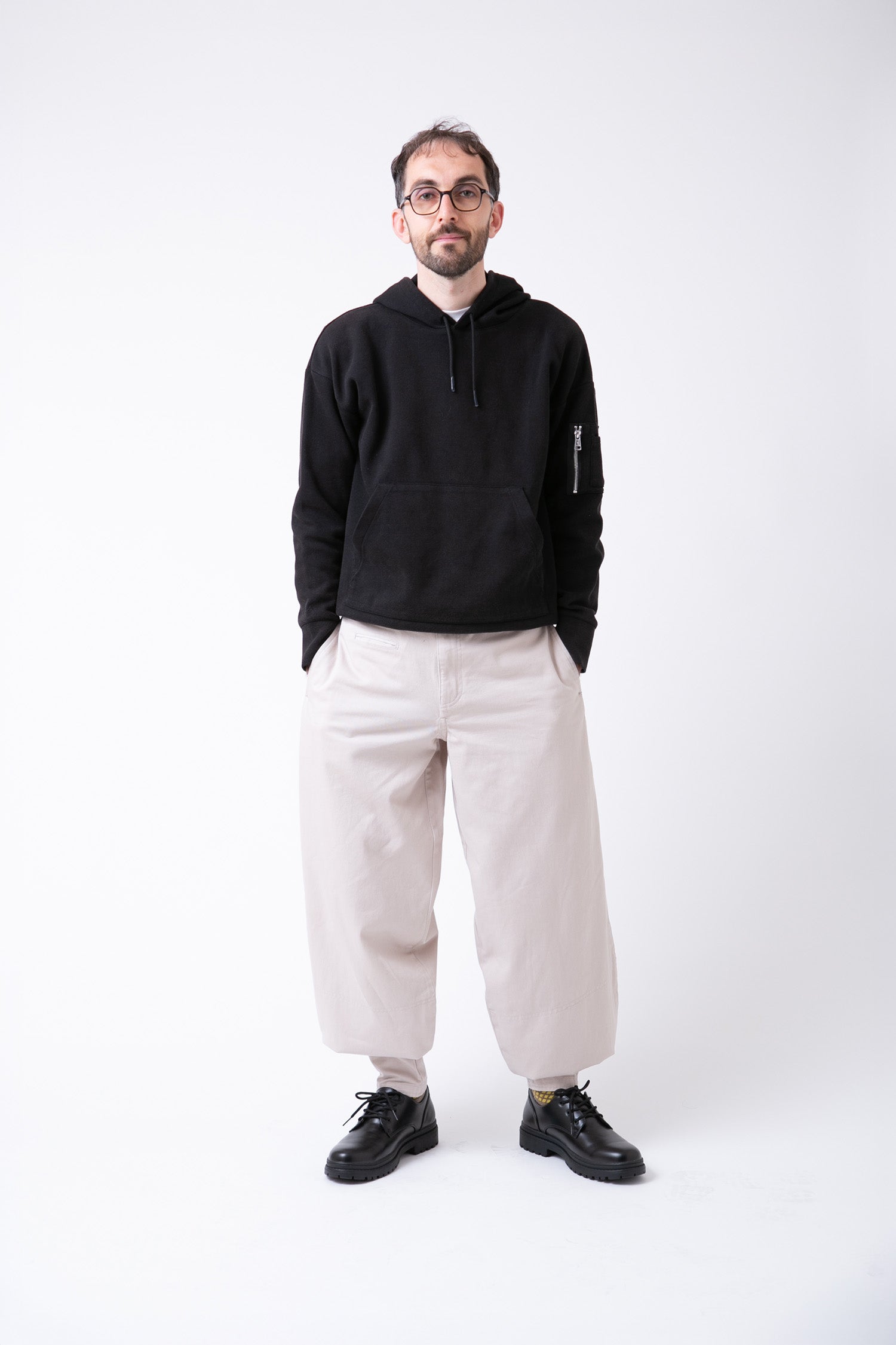 Regular Cotton 14 Edo-Style Tobi Pants - Beige - model