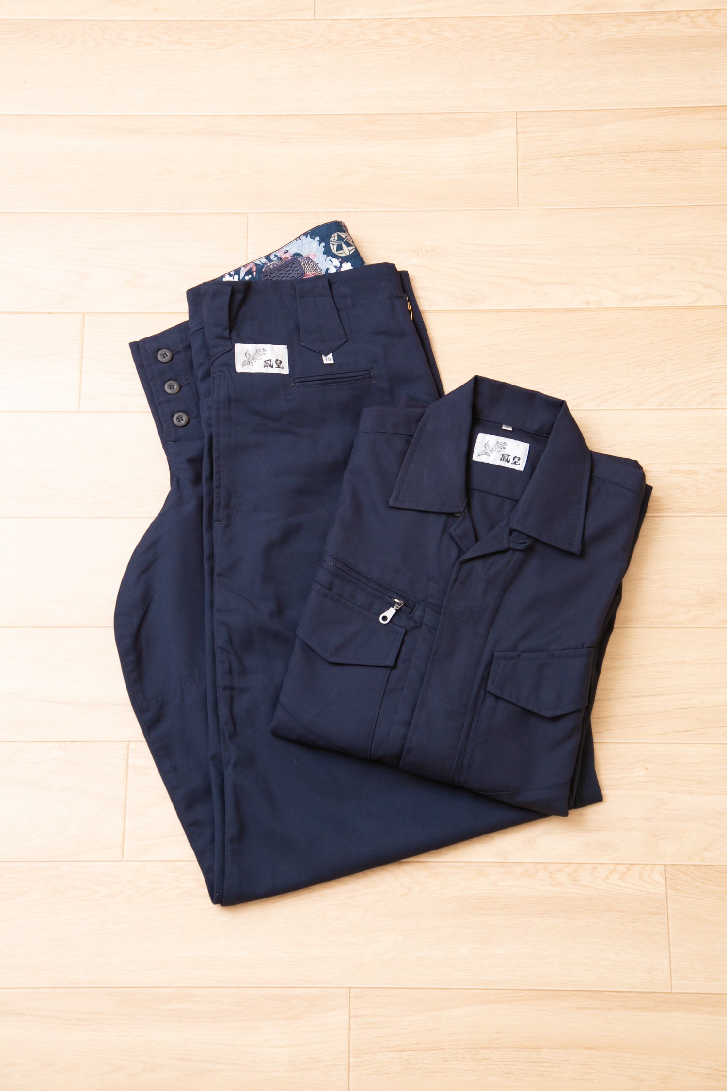 Serge 23 Overshirt & Edo-Style Tobi Pants Set Navy blue flat