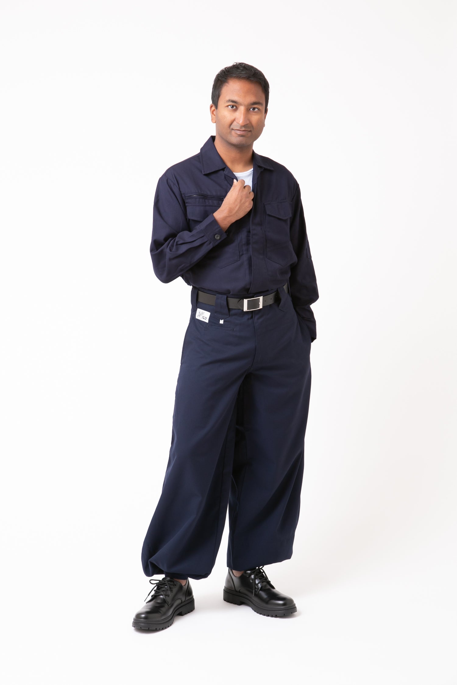 Serge 23 Overshirt & Edo-Style Tobi Pants Set Navy blue front