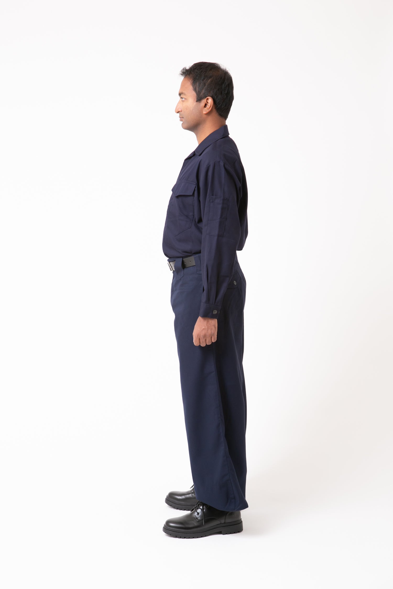 Serge 23 Overshirt & Edo-Style Tobi Pants Set Navy blue side