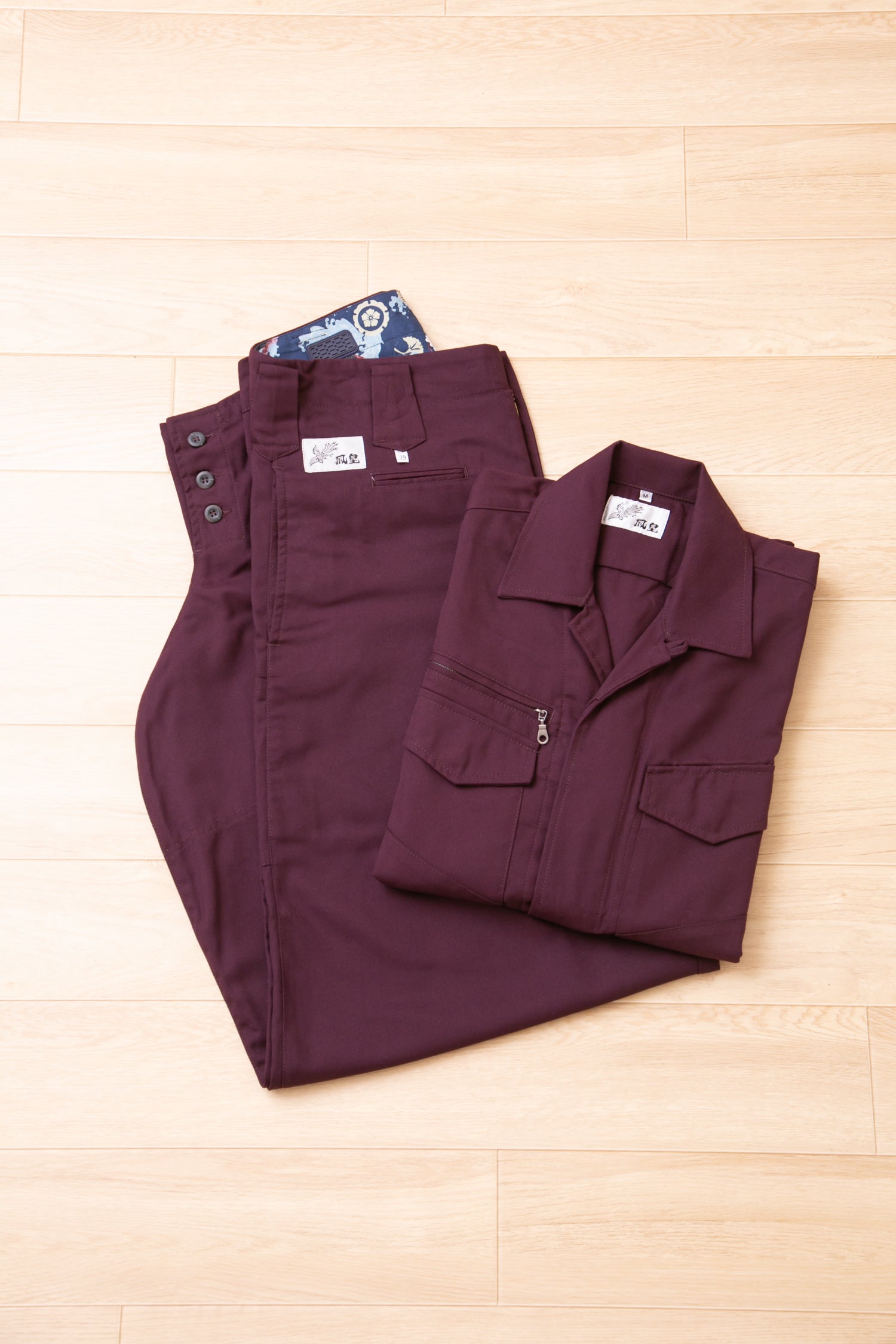 Serge 23 Overshirt & Edo-Style Tobi Pants Set Purple red flat