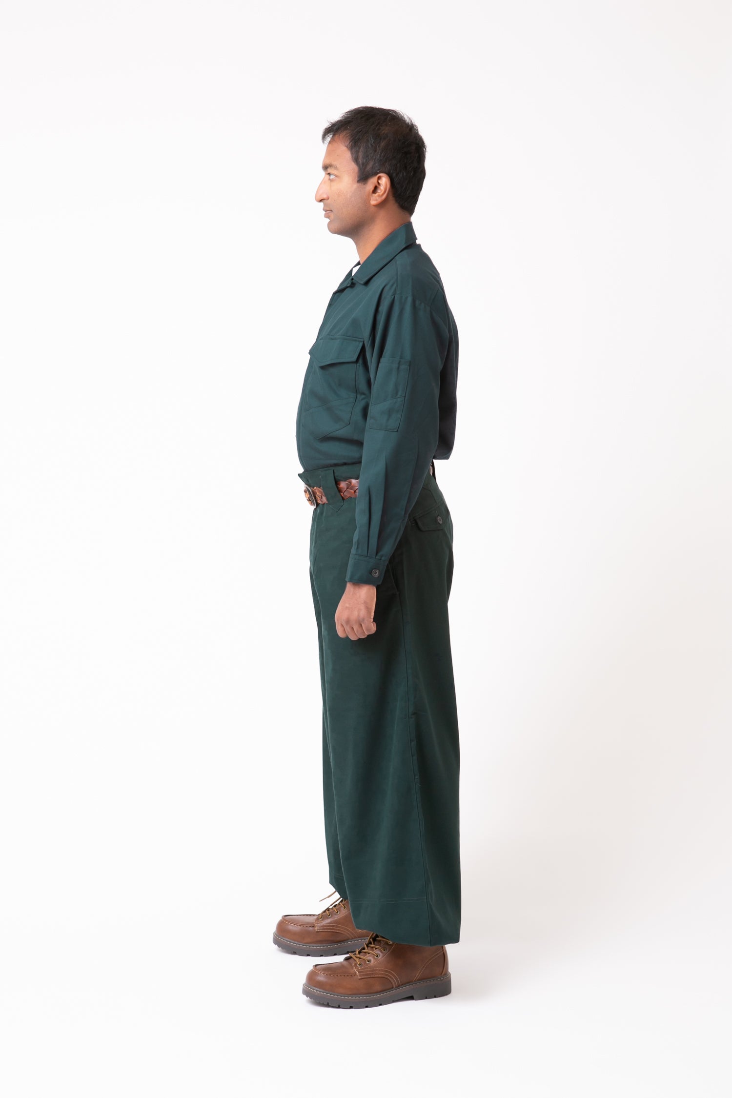 Serge 23 Overshirt & Edo-Style Tobi Pants Set Dark green side
