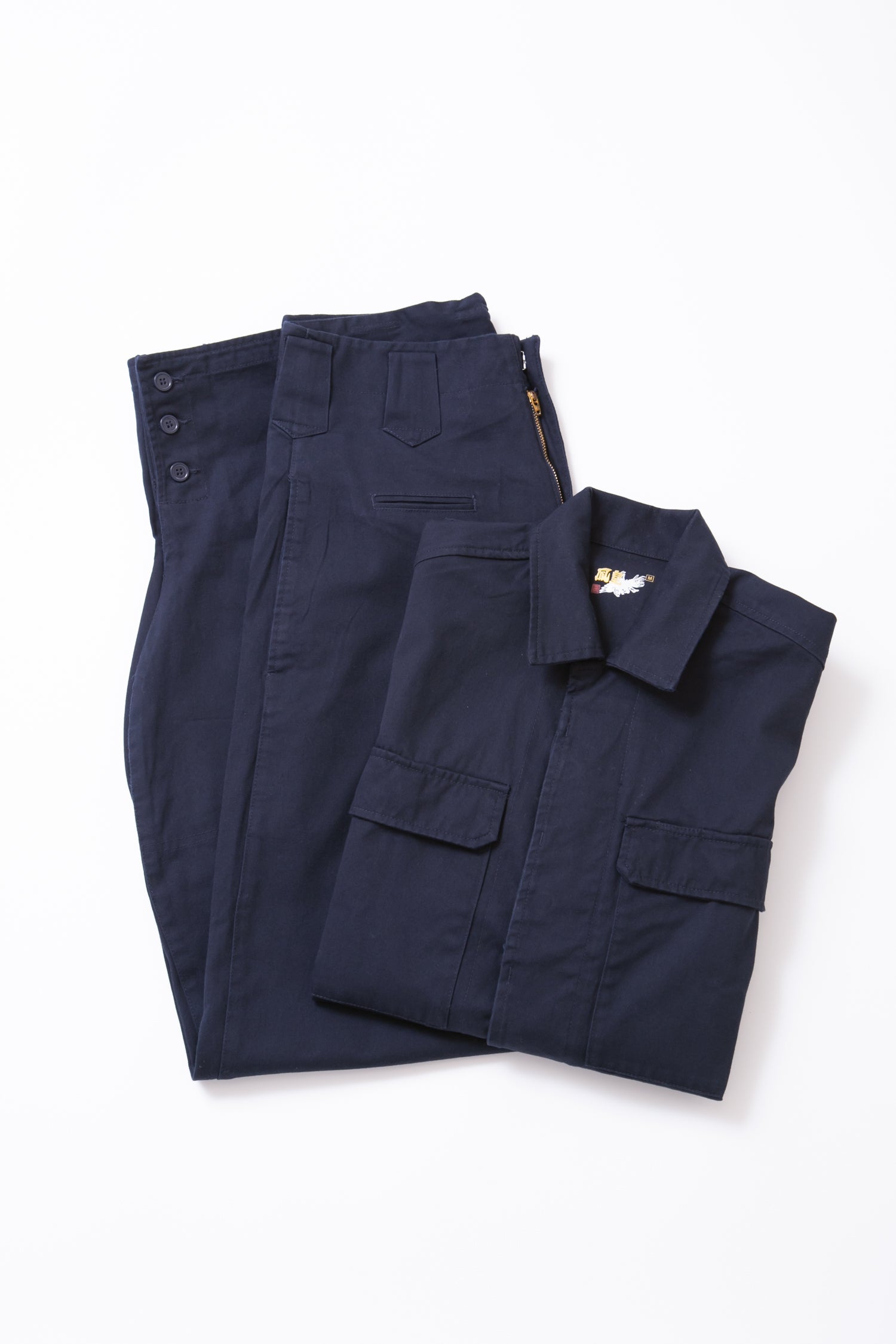 Regular Cotton 14 Overshirt & Edo-Style Tobi Pants flat