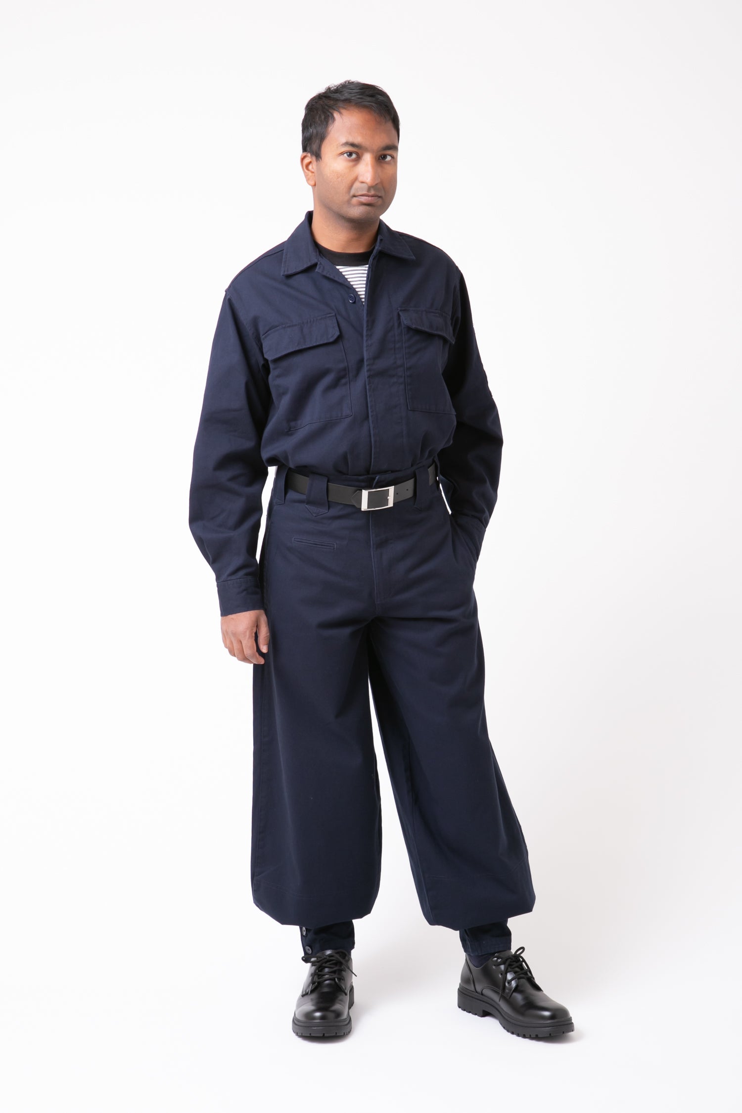 Regular Cotton 14 Overshirt & Edo-Style Tobi Pants front